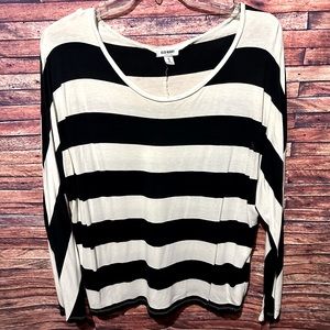 Old Navy Black & White Stripe Blouse